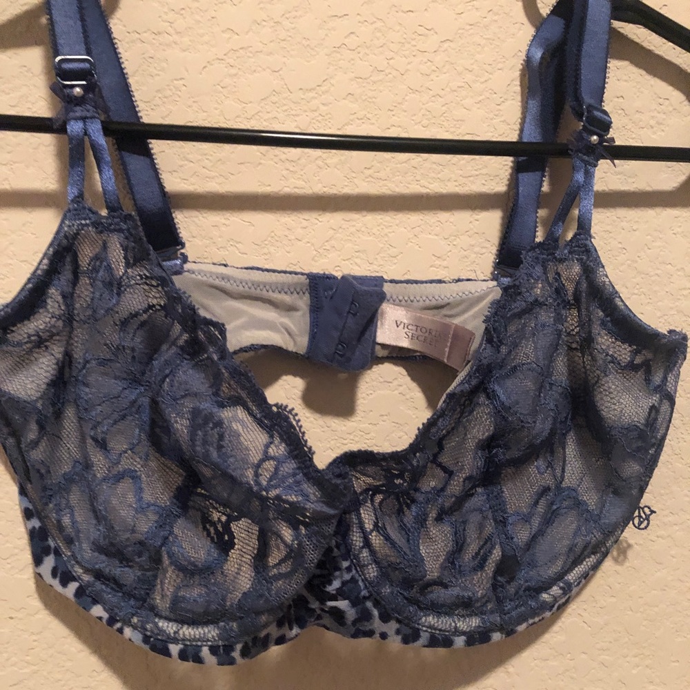 Victorias Secret LEOPARD Bra, LACE PEARLS Demi Bra 34dd
